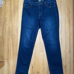 Old Navy Power Straight Jeans Size12